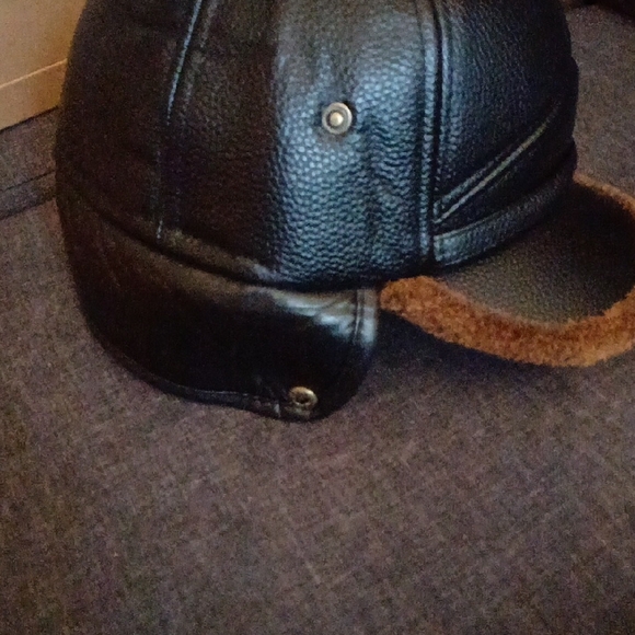 #19 Black and Brown Leather Trapper Hat - Picture 5 of 7